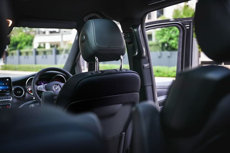 Free airport transfer on longer stays